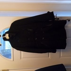 3/4 length Mens Black pea coat very cool looking a lot of pockets and very warm